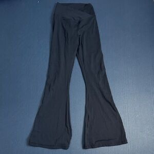 Sunzel Black Flare Yoga Pants/ leggings, Medium, Excellent Condition